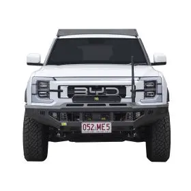TJM VENTURER BULL BAR BLACK STEEL