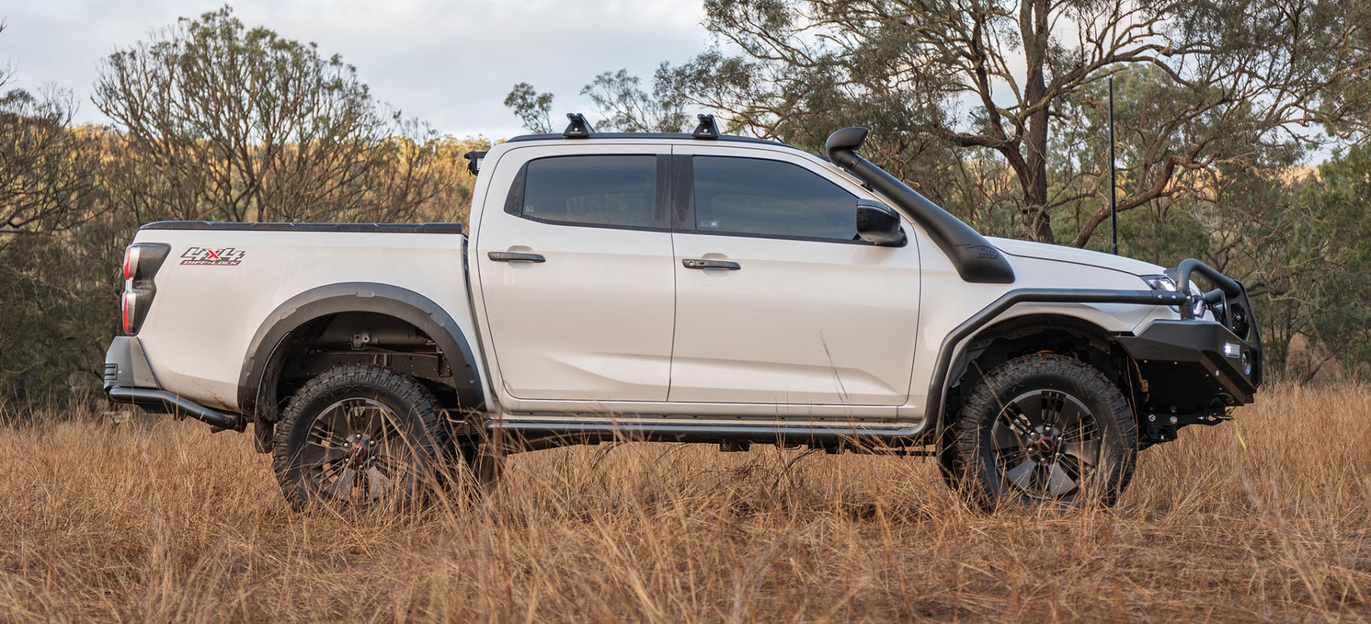 Built by ISUZU<span style=