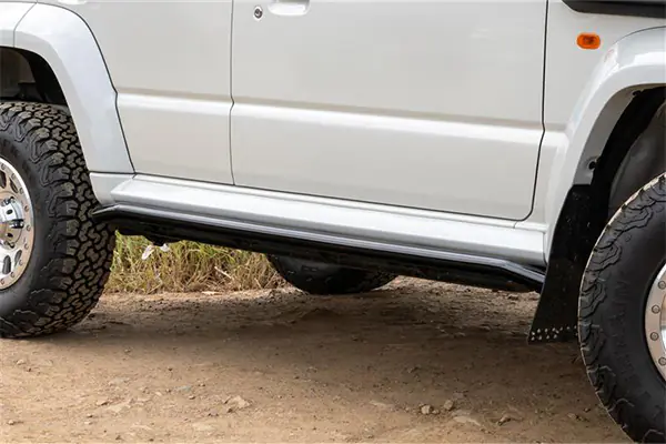 Rock sliders, side steps